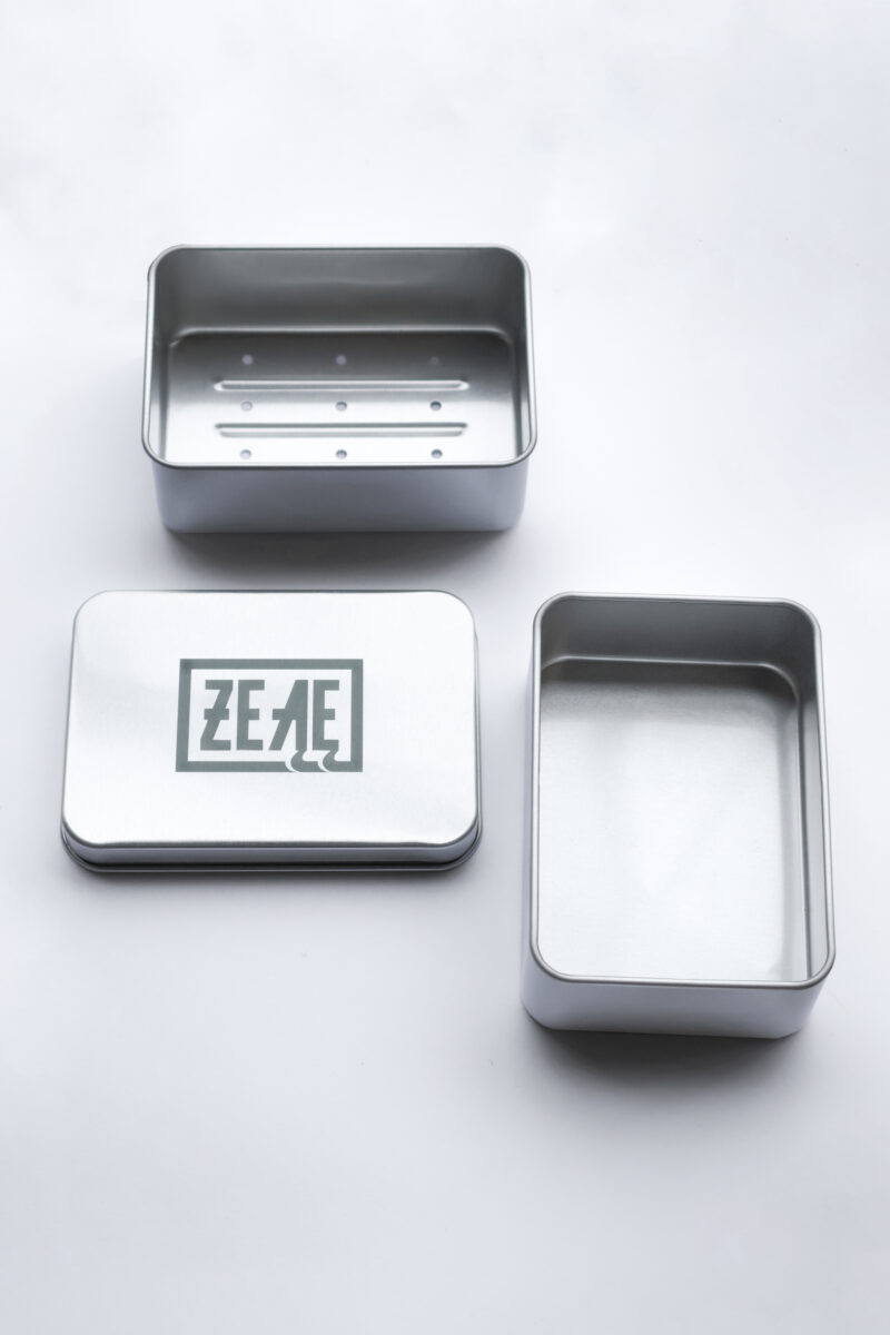 duża, podróżna mydelniczka aluminiowa